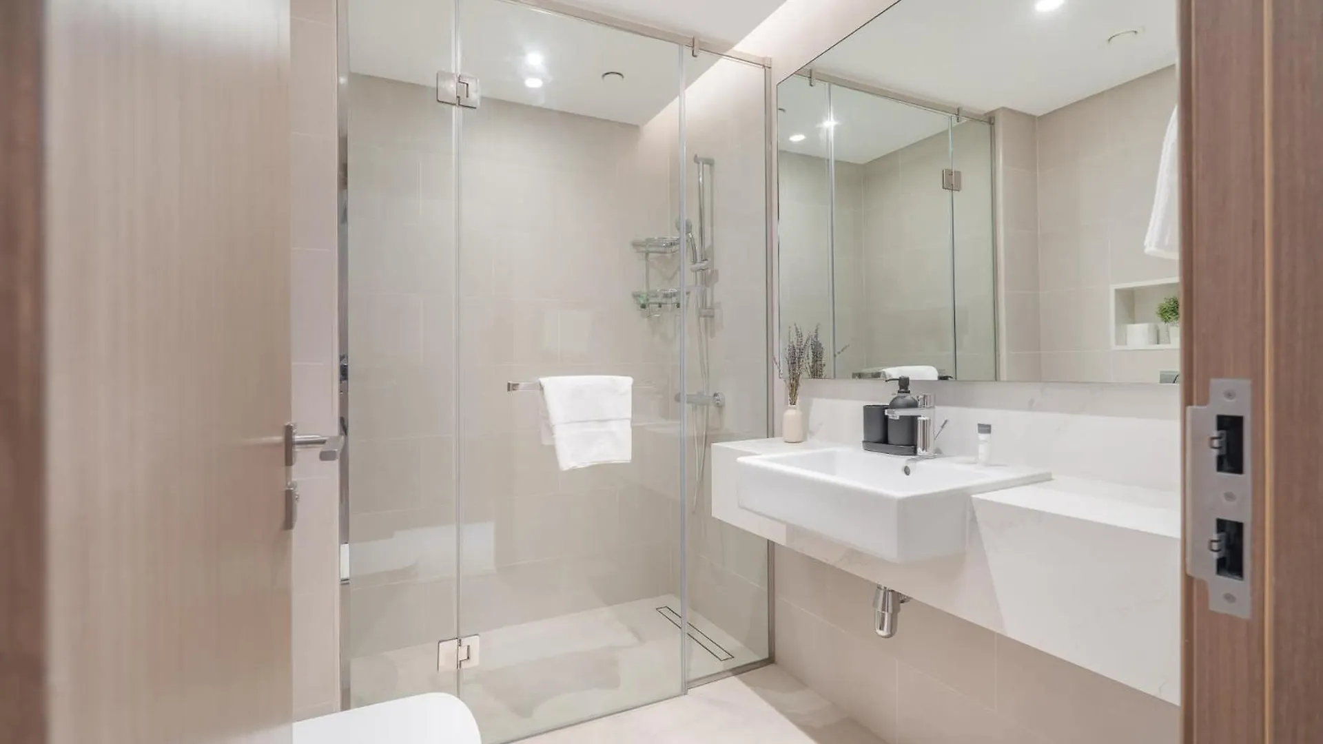 Waterfront Living With A Spacious Layout Dubai 0*,  United Arab Emirates