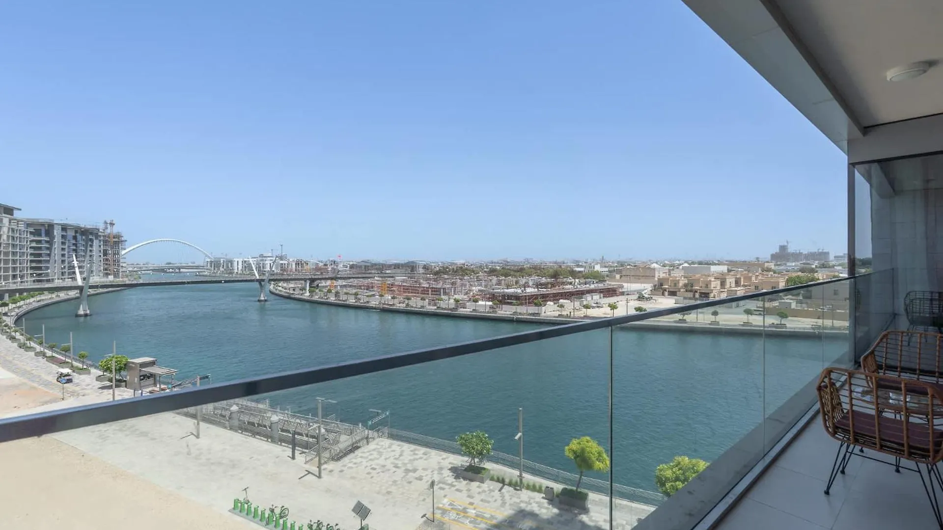 Waterfront Living With A Spacious Layout Dubai United Arab Emirates