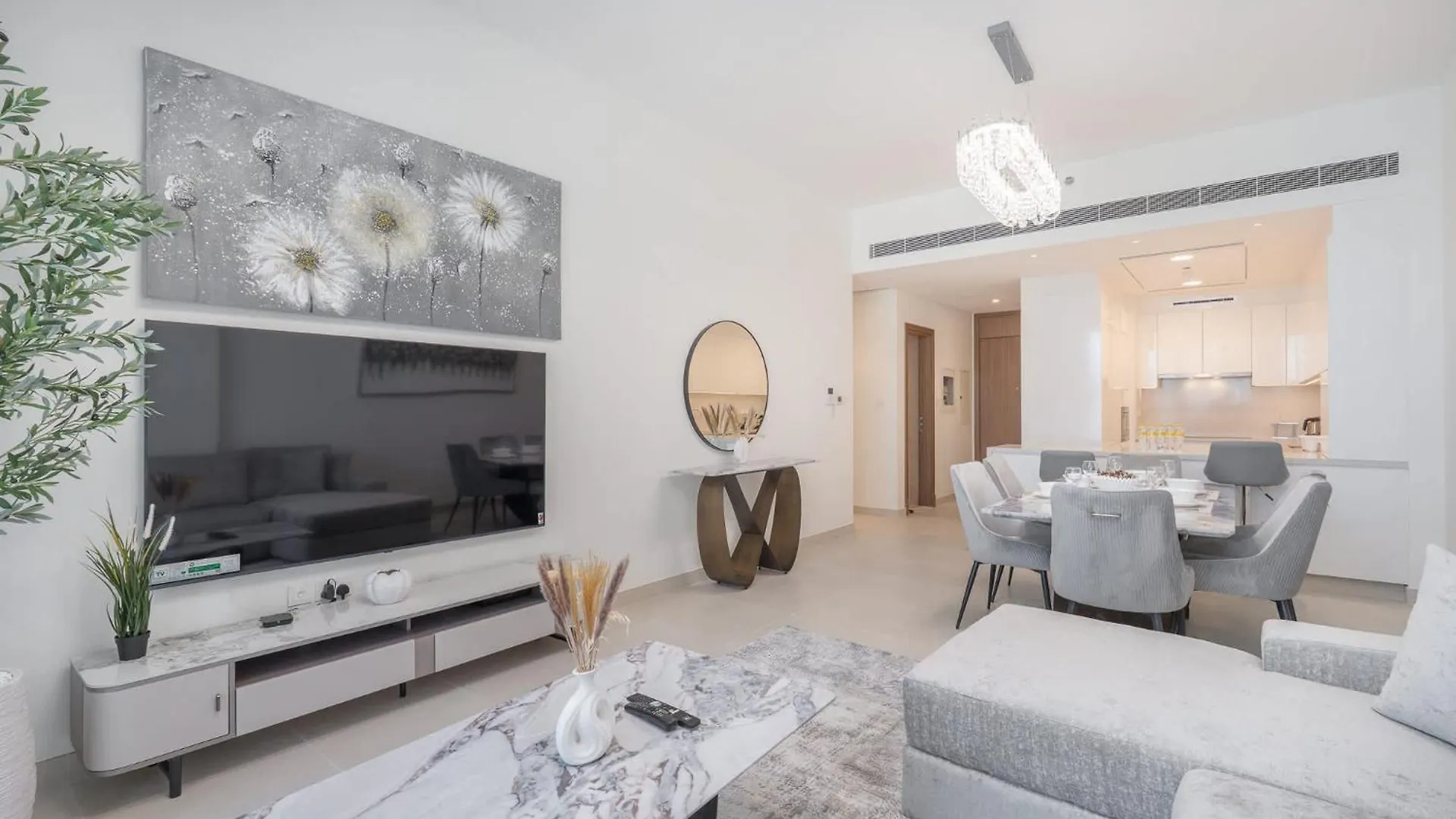Waterfront Living With A Spacious Layout Dubai United Arab Emirates