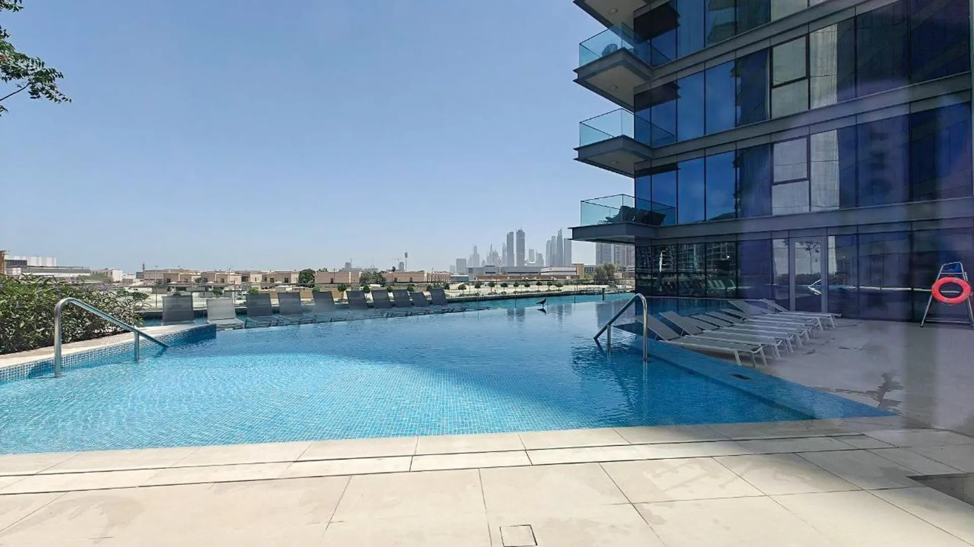 Waterfront Living With A Spacious Layout Dubai